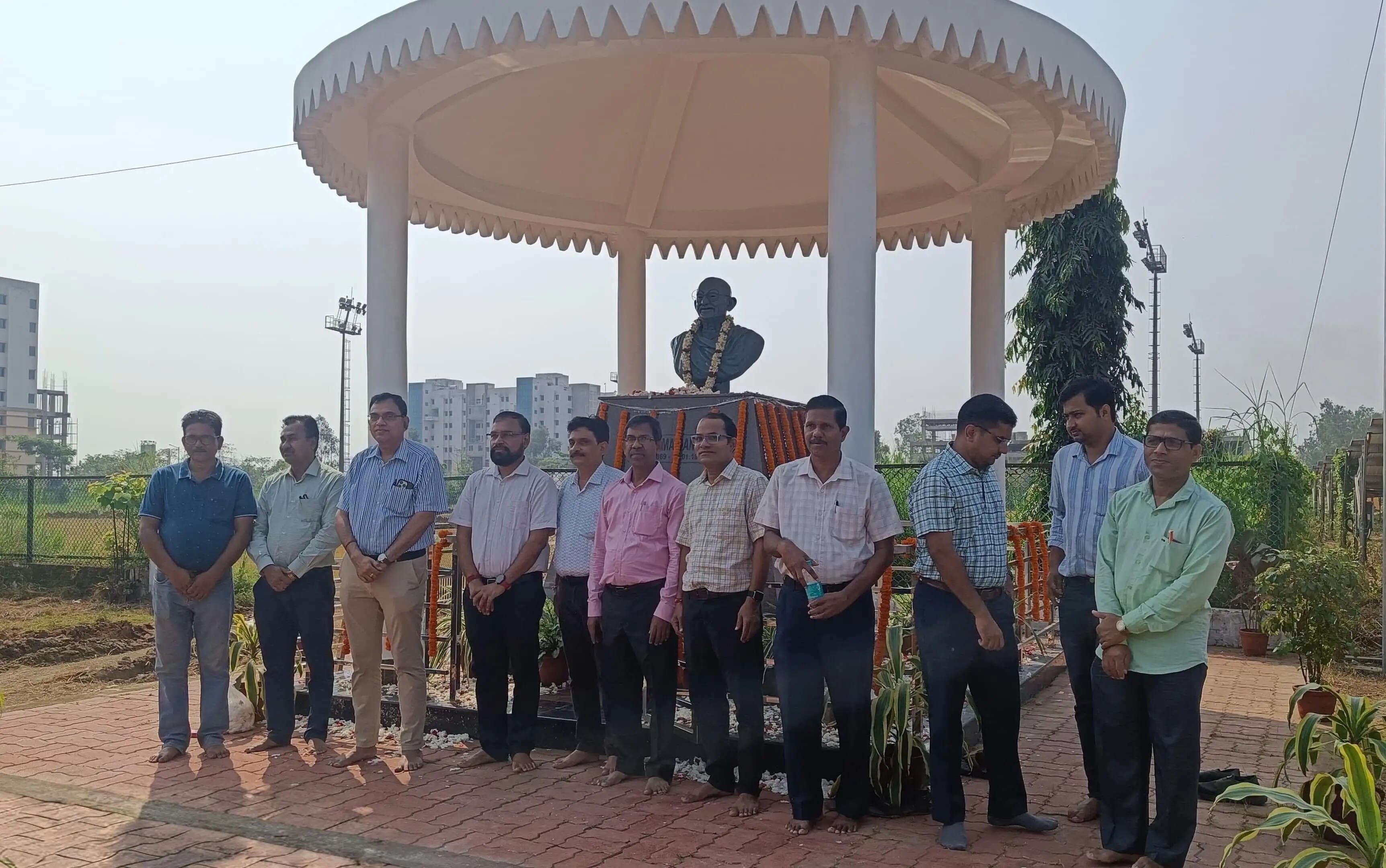 आईआईटी खड़गपुर में गांधी और शास्त्री जयंती पर श्रद्धांजलि