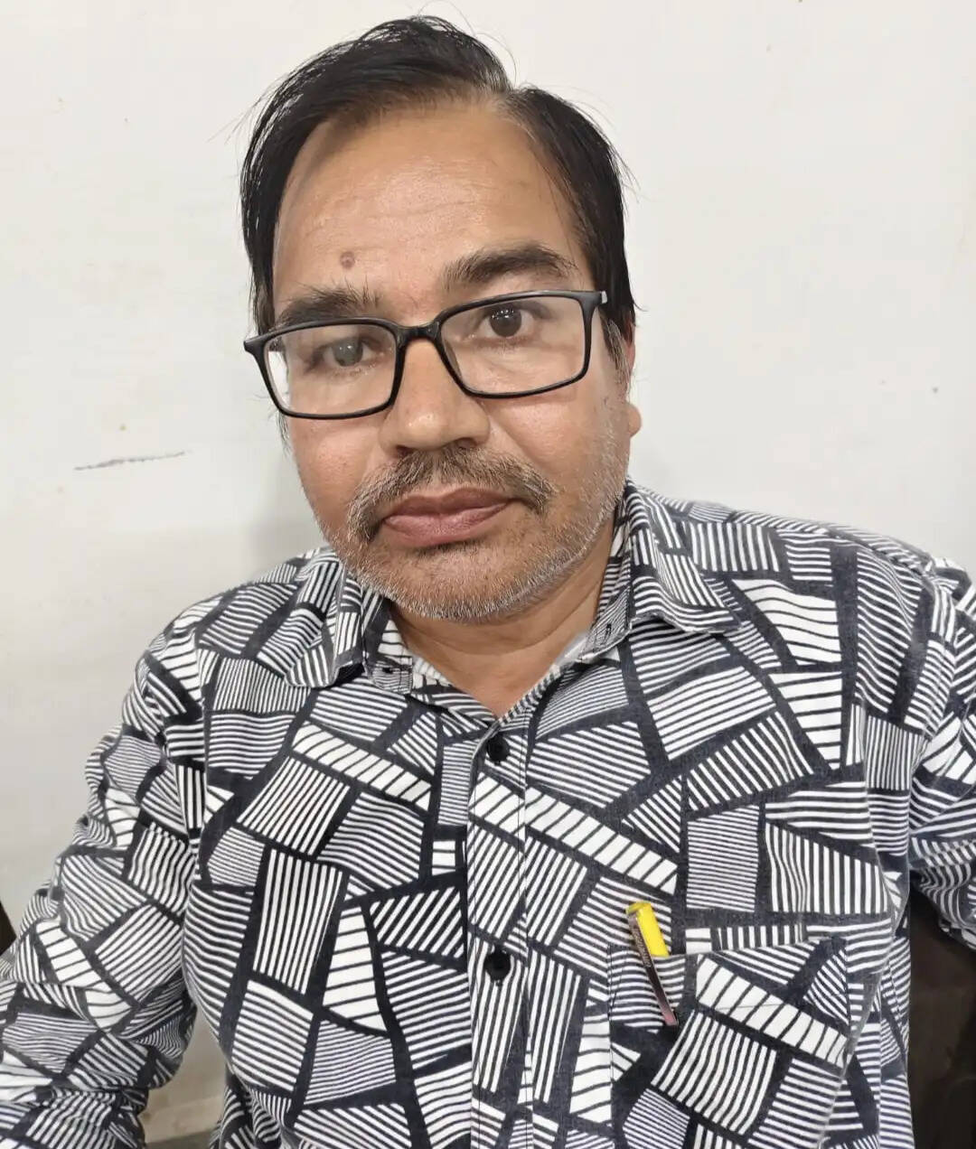 जबलपुर लोकायुक्त की बड़ी कार्रवाई : 25 हजार की रिश्वत लेते लिपिक रंगे हाथ गिरफ्तार