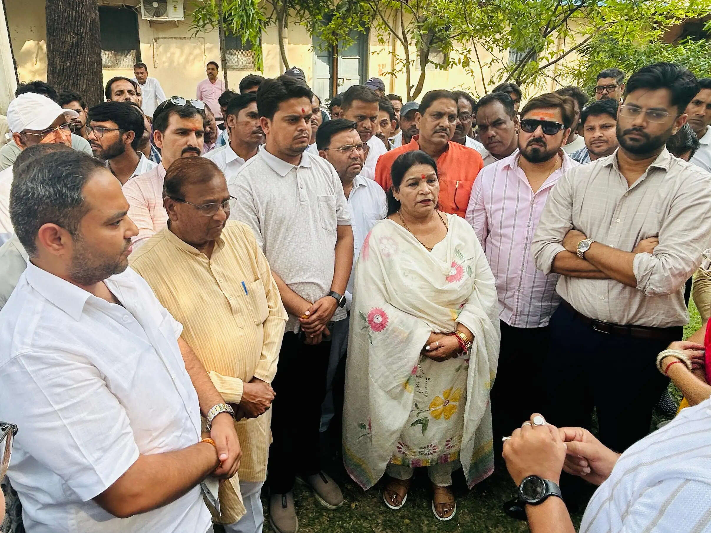 मेयर किरण जैसल ने करायी कर्मचारियों की हड़ताल समाप्त