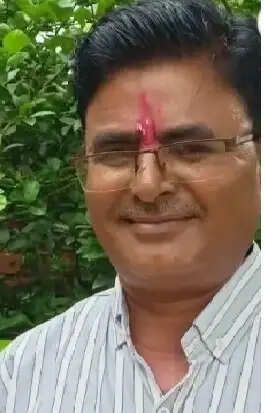 भाजपा नेता की गला रेतकर हत्या