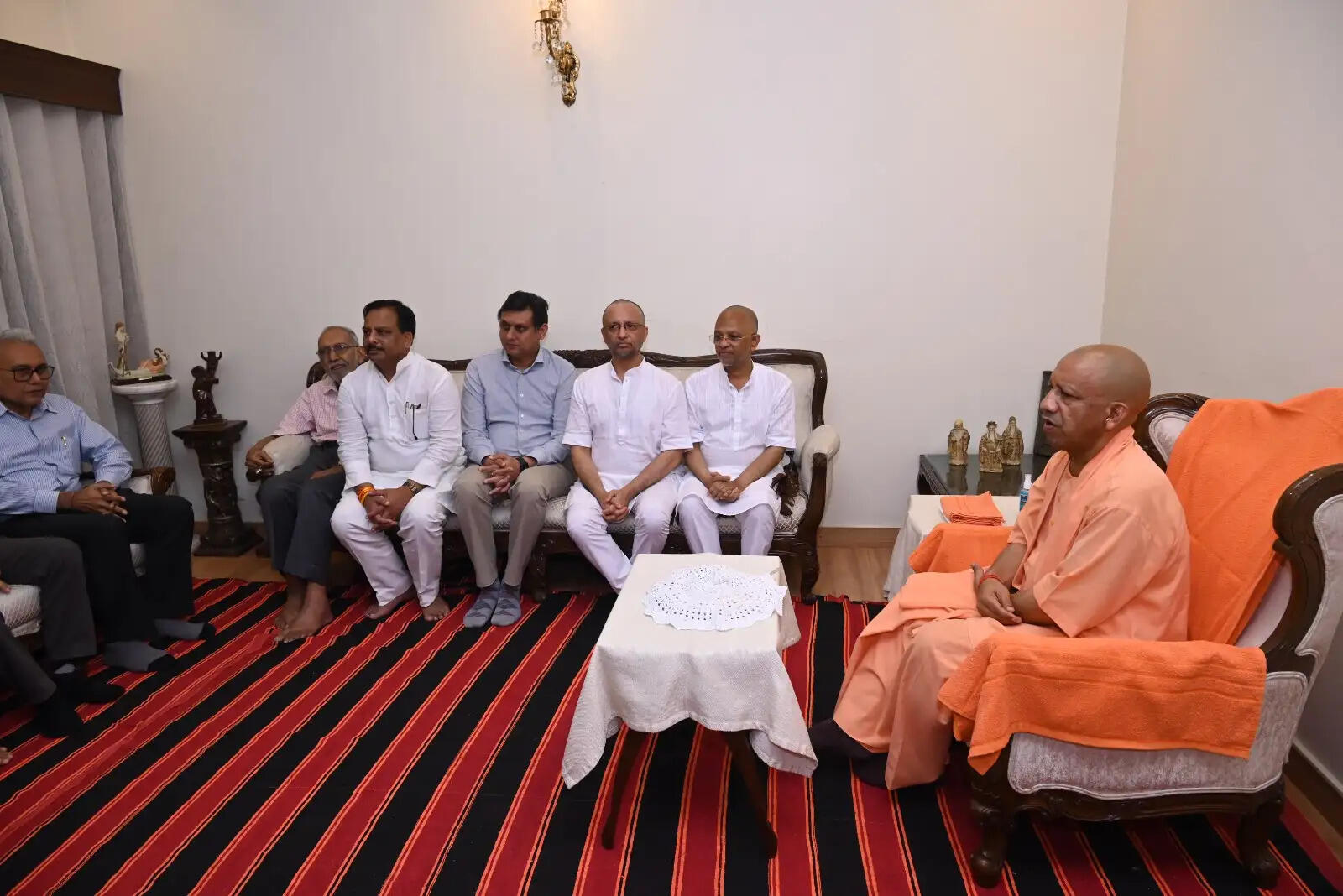 गोरखपुर में मुख्यमंत्री योगी ने दी तीन उद्यमियों-समाजसेवियों को दी श्रद्धांजलि