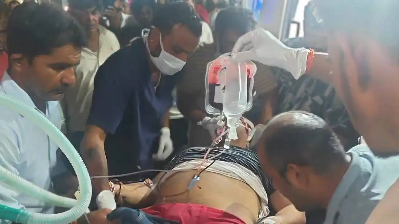 वर्दी पहनते-पहनते सर्विस रिवॉल्वर से चली गोली, सीआई की माैत