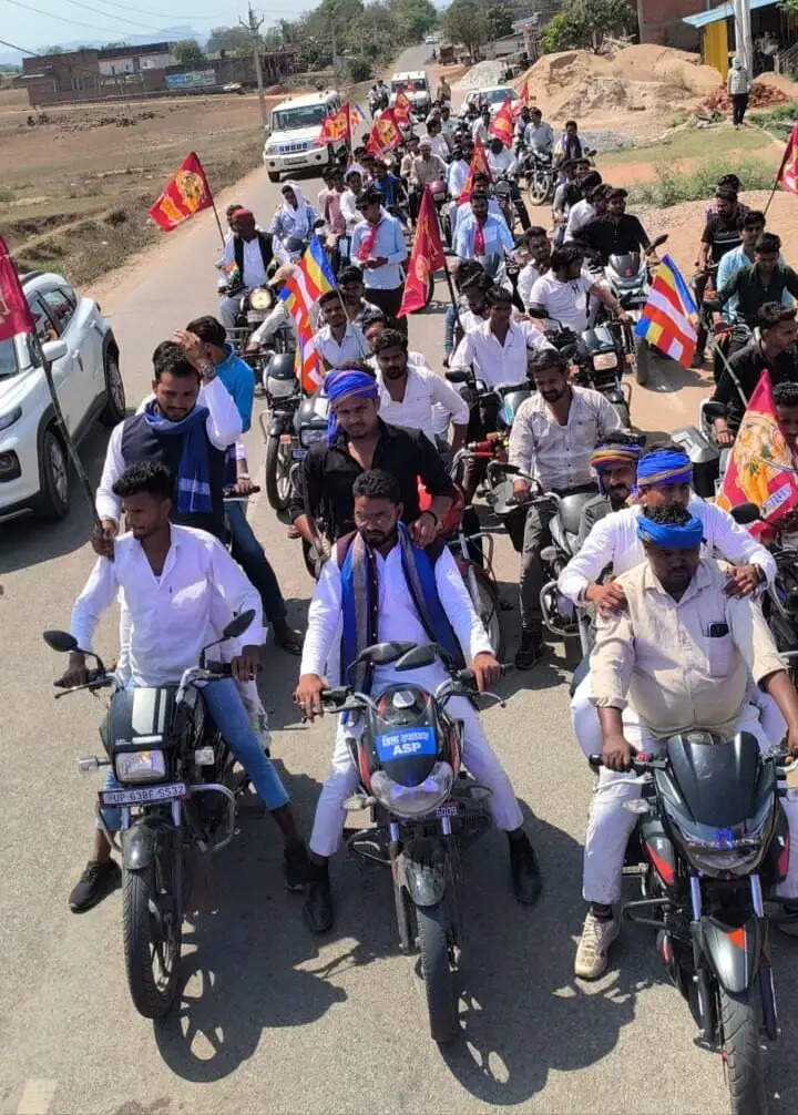 डीजे की धुन पर बाइक रैली, सम्राट अशोक जयंती पर युवाओं का जोश