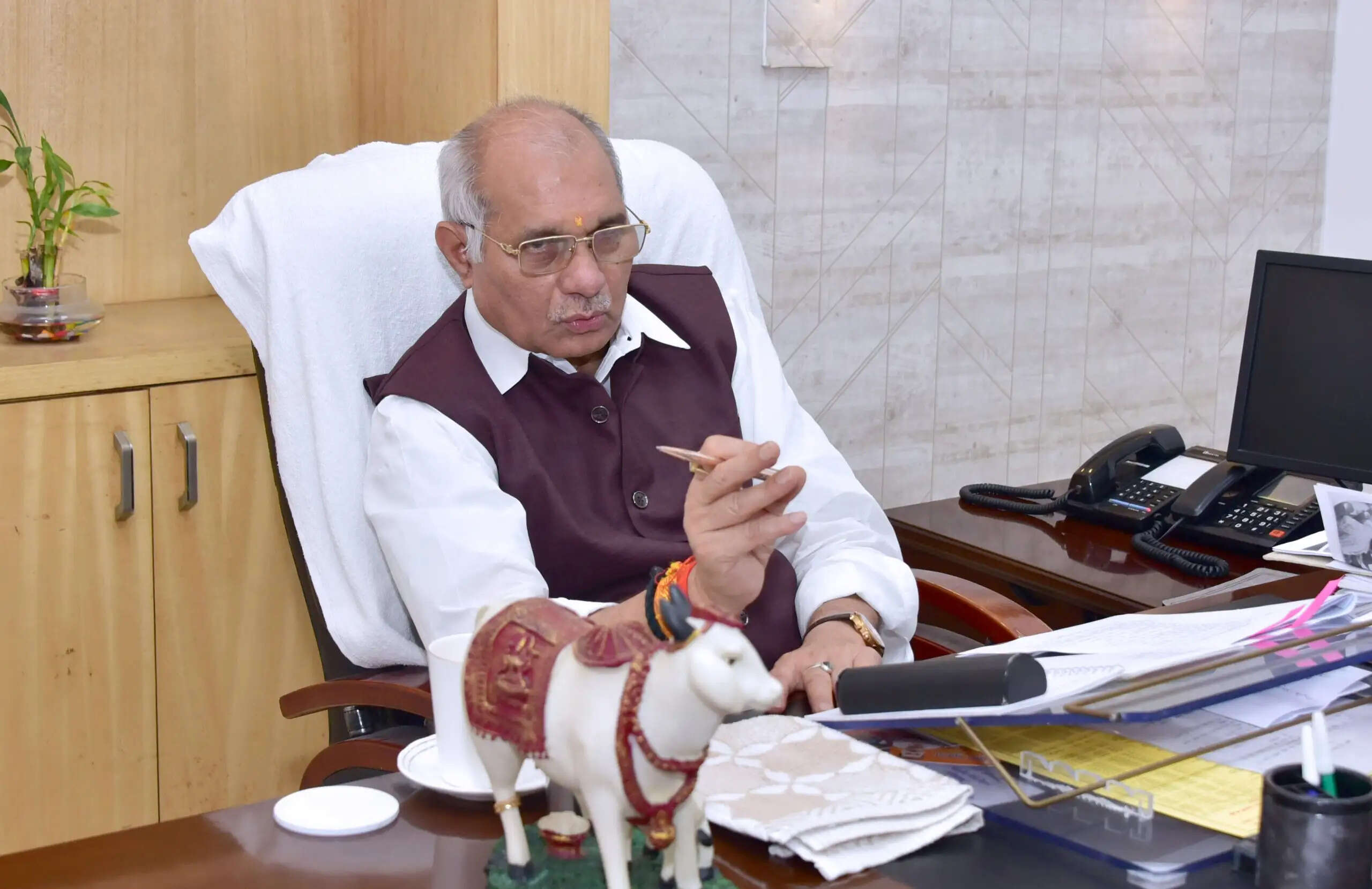 भूसा संग्रहण अभियान गोवंश संरक्षण का मजबूत आधार बन रहा : धर्मपाल सिंह