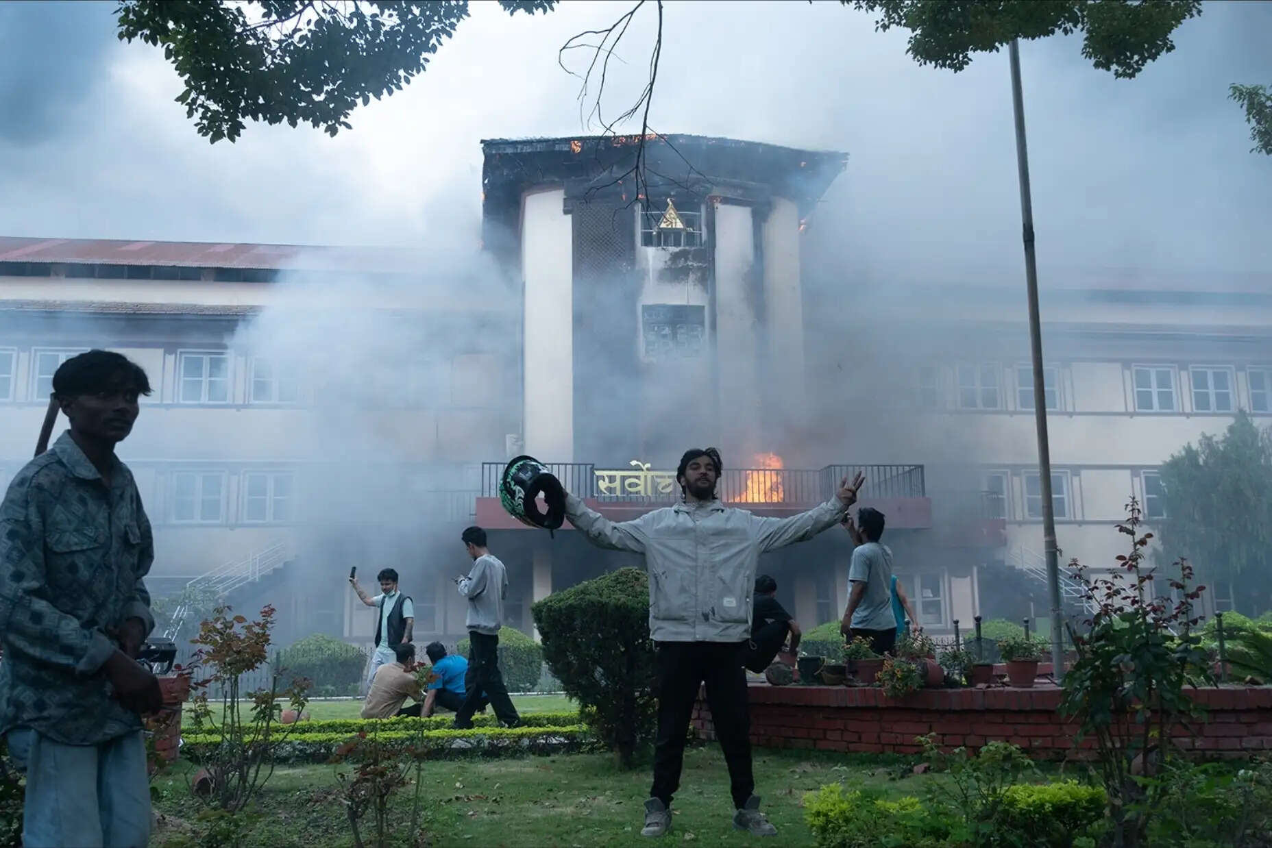 जेन जी प्रदर्शन के दौरान सिंह दरबार, सर्वोच्च अदालत में आगजनी करने वालों के खिलाफ मुकदमा दर्ज