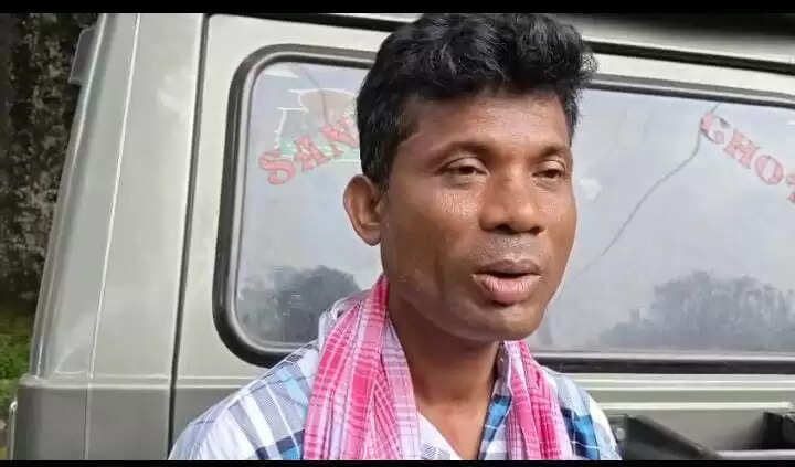 अपराधियों ने बंदूक की नोक पर की सात लाख की डकैती