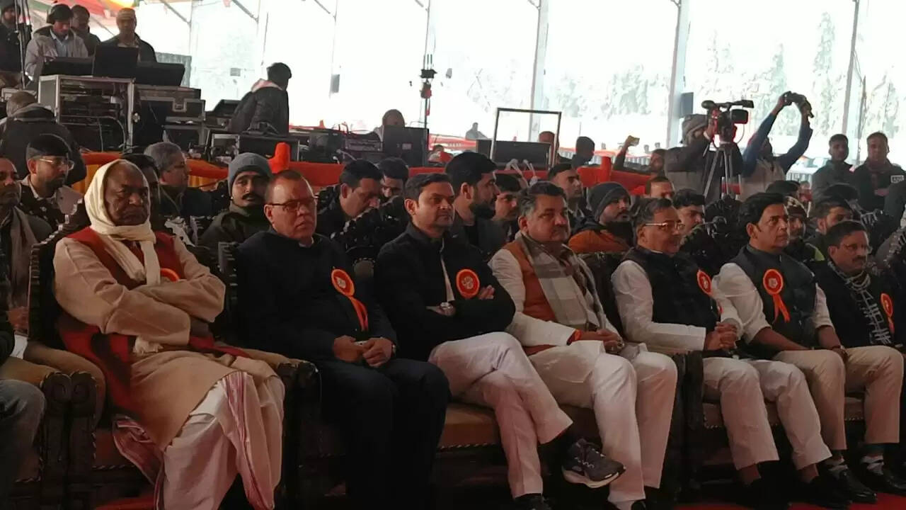 चम्पा देवी पार्क में गोरखपुर महोत्सव का भव्य आगाज़, संस्कृति-पर्यटन की अनूठी झलक