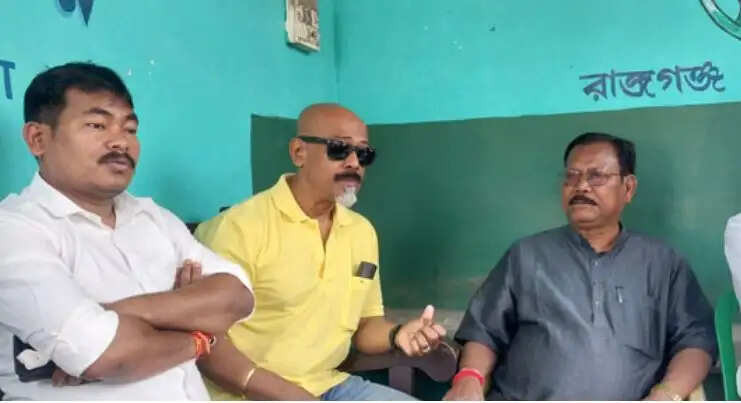 मुख्यमंत्री ममता बनर्जी की पहल से थमा असंतोष, खगेश्वर राय ने बदला रुख