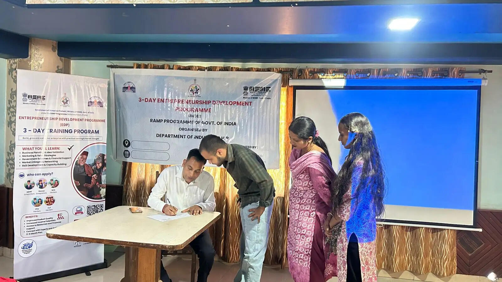 रैम्प परियोजना के तहत तीन दिवसीय उद्यमिता विकास कार्यक्रम संपन्न