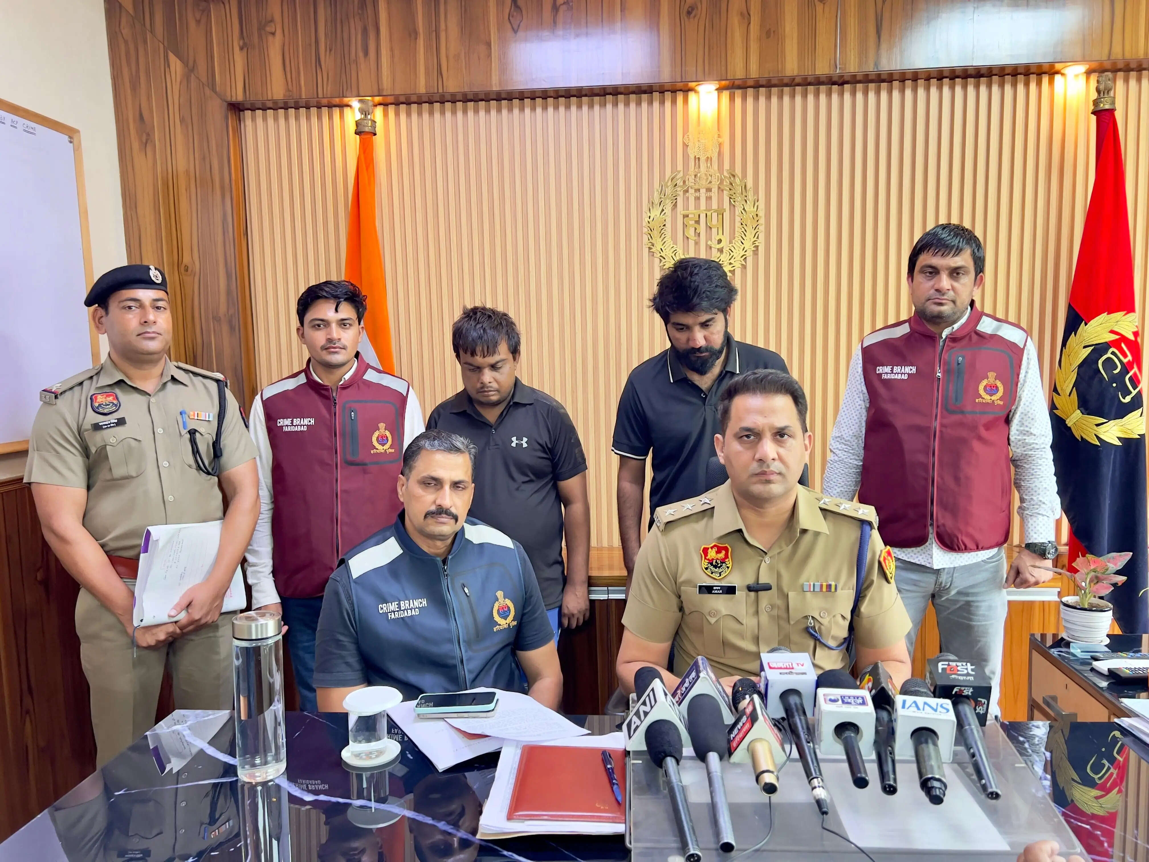 फरीदाबाद : लडक़ी से छेड़छाड़ के विरोध में की फायरिंग, दो आरोपित गिरफ्तार