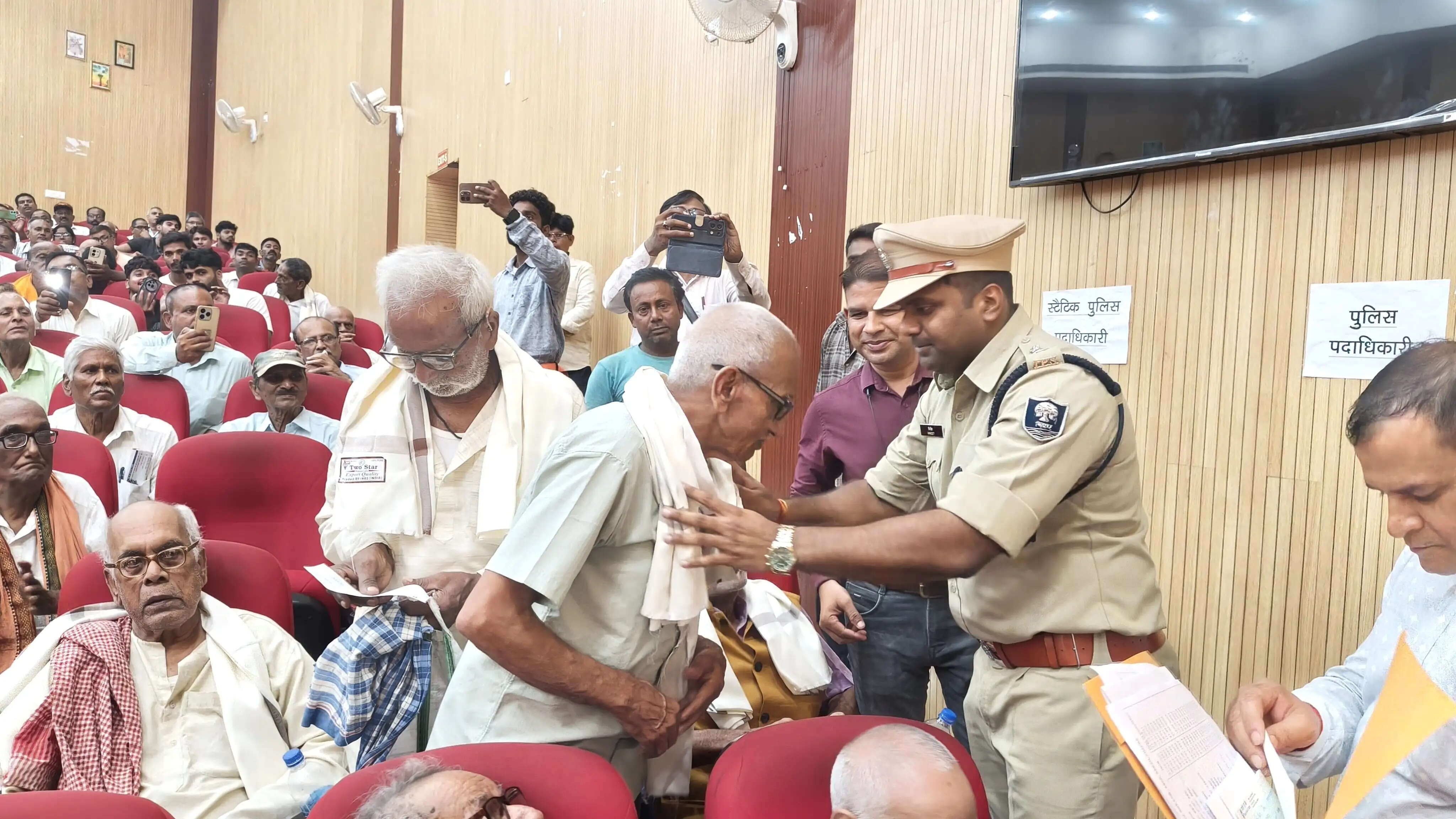 सारण में शौर्य संबंध कार्यक्रम का हुआ आयोजन सैनिकों व आश्रितों का हुआ सम्मान