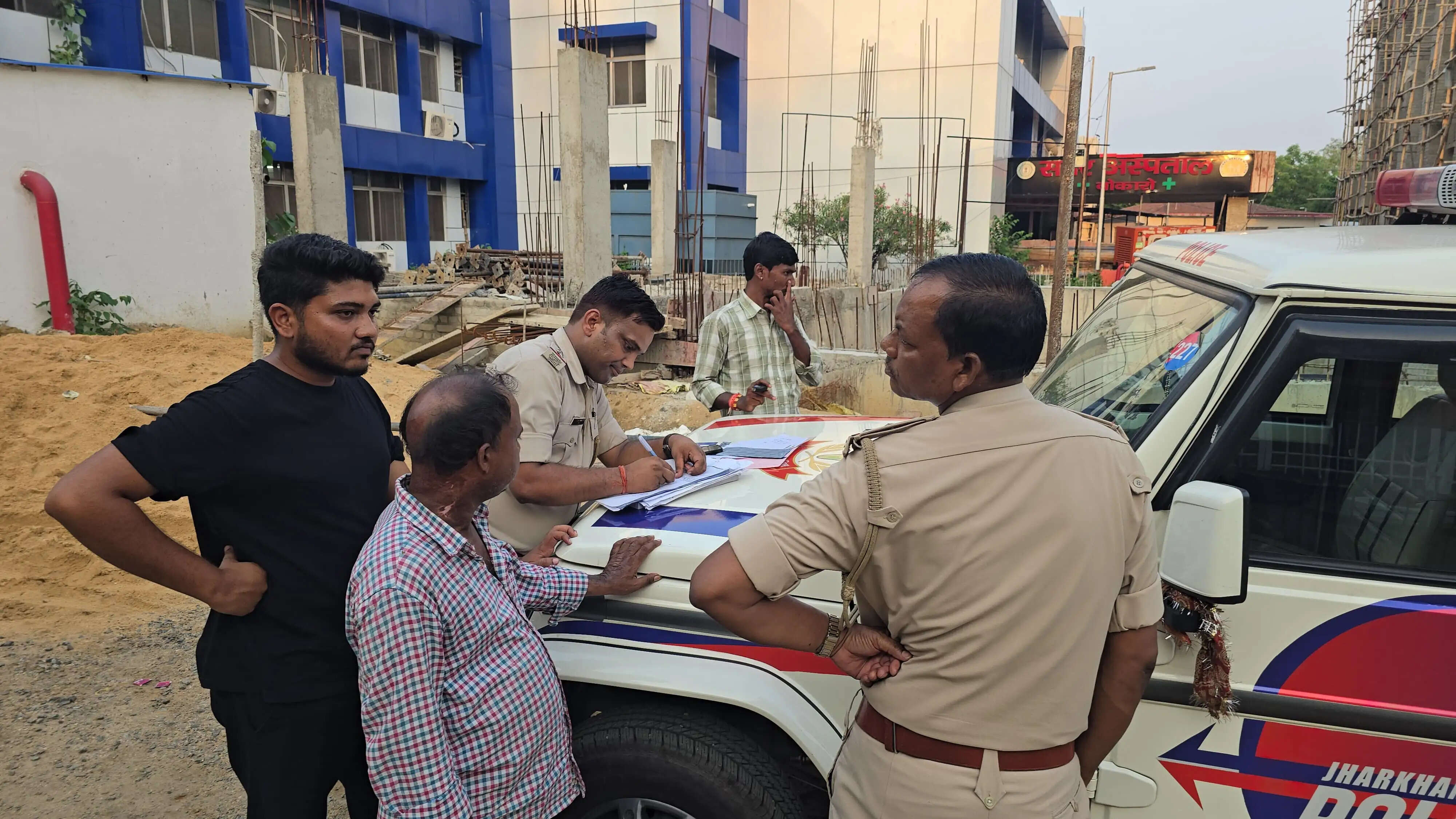 अज्ञात वाहन की टक्कर से टेंपो चालक की मौत