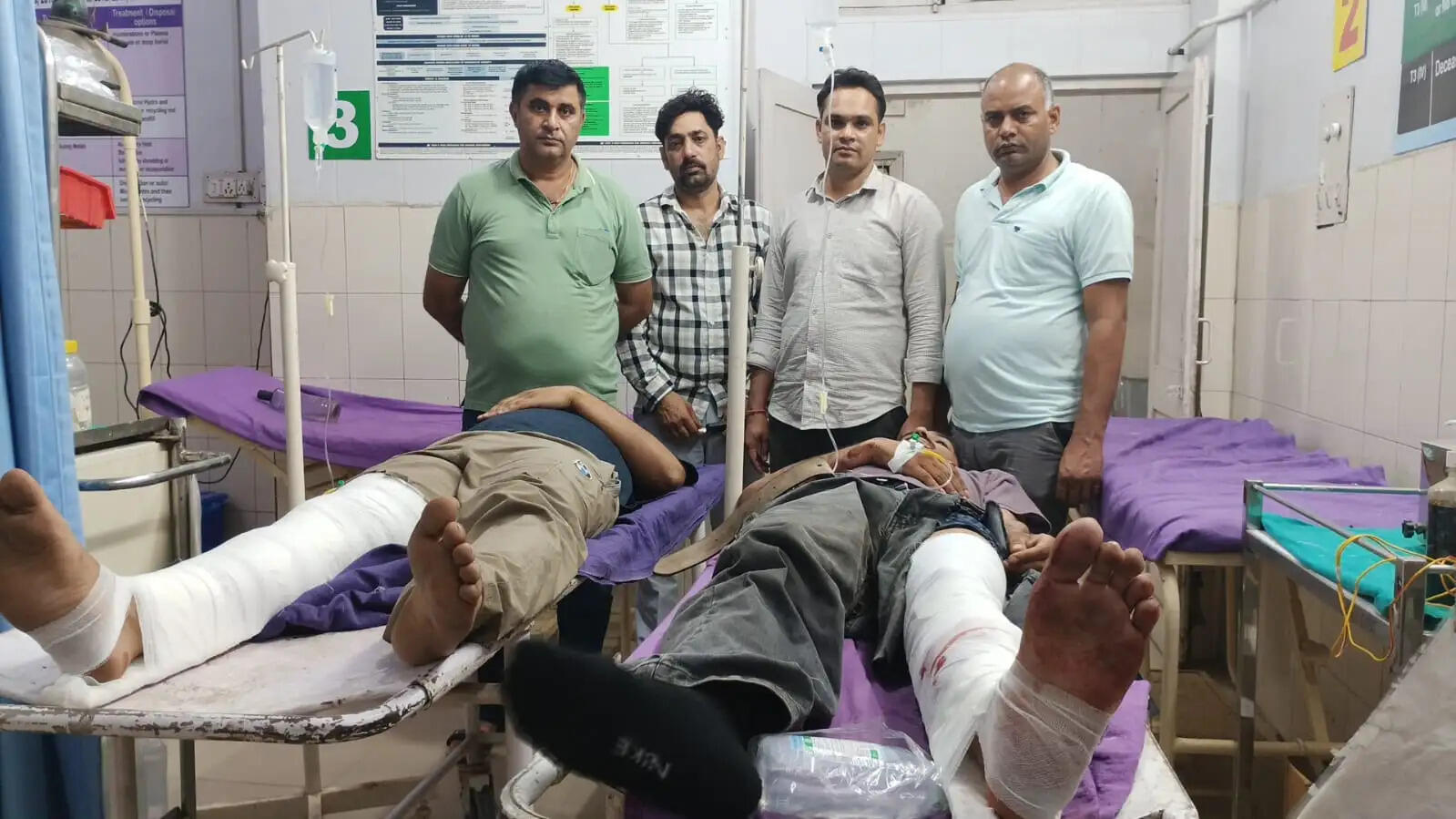 हांसी : पुलिस को देखकर छत से कूदे मर्डर के आरोपी, हुए चाेटिल
