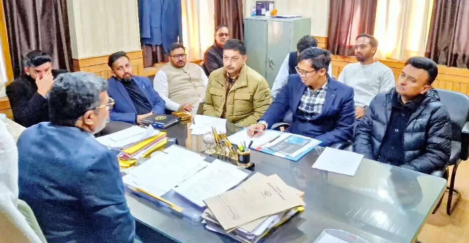 क्रिसमस पर नैनीताल में सात वर्ष बाद फिर विंटर कार्निवाल की तैयारी