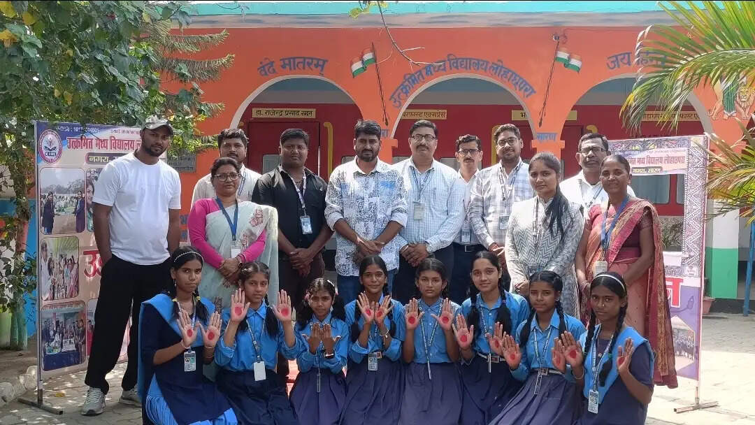 सारण के लोहा छपरा विद्यालय पर बन रही डॉक्युमेंटरी फिल्म