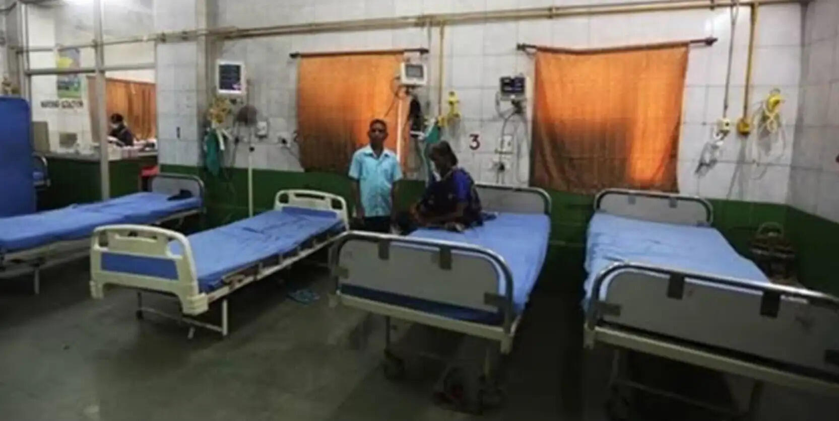 विवाद के बाद सहपऊ सीएचसी से चिकित्सक को हटाया