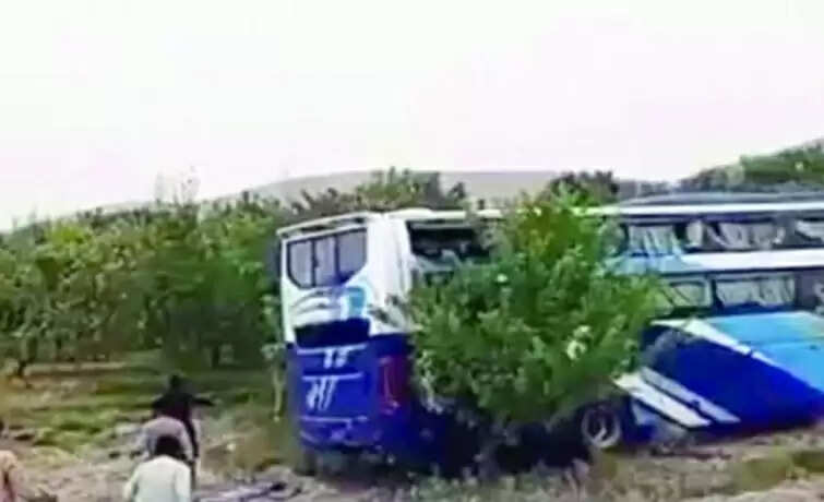 पाकिस्तान में आतंकवादियों ने बस को बनाया निशाना, मशहूर कव्वाल अहमद हुसैन साबरी समेत तीन की मौत