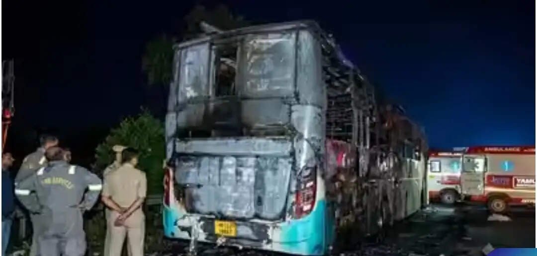 नोएडा बस हादसा: सीएम योगी ने मृतकों के परिजनों को दो-दो लाख, घायलों को 50-50 हजार रुपये की मदद