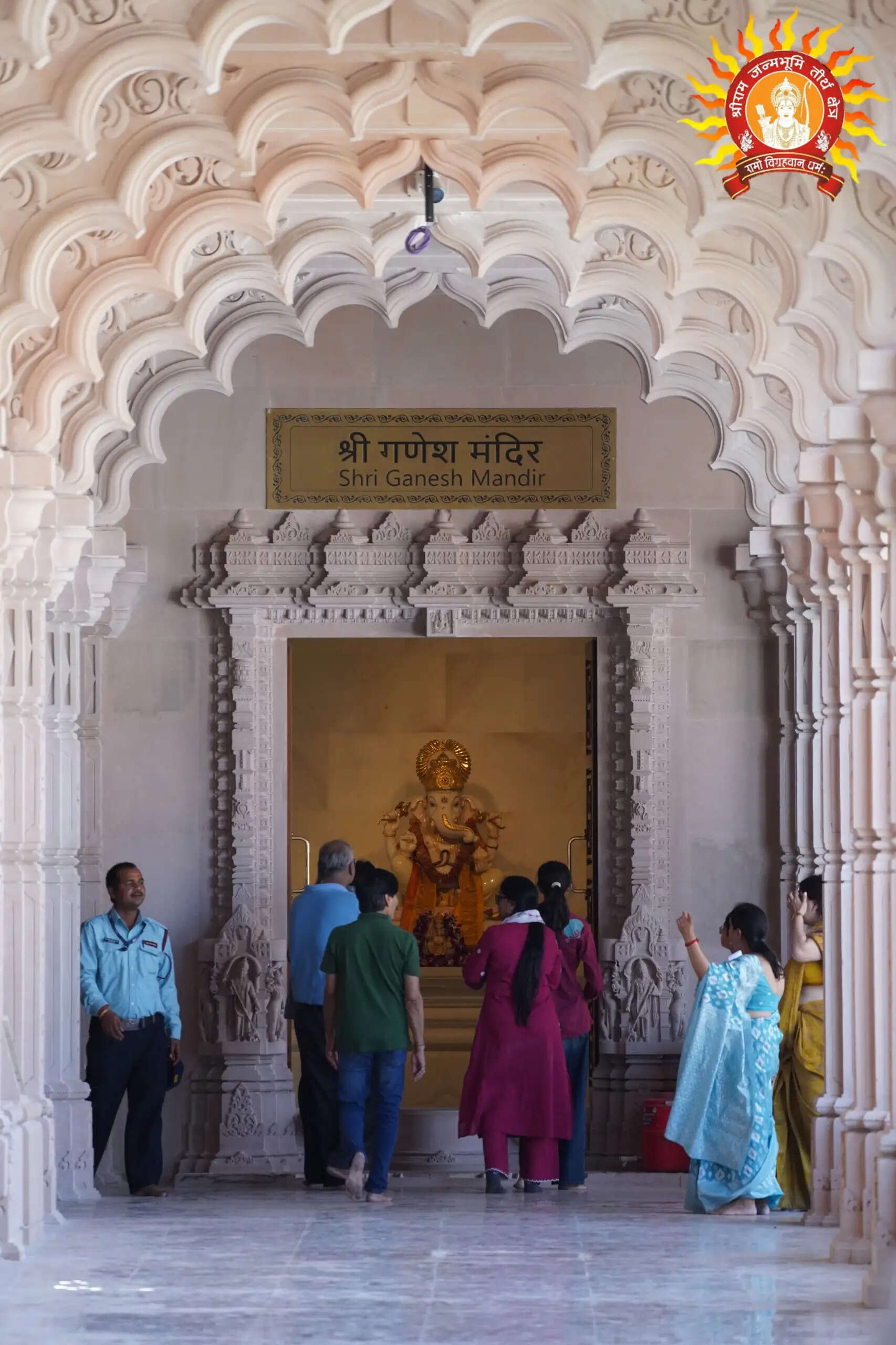 अयोध्या में श्रीराम जन्मभूमि समेत परिसर के सभी मन्दिरों में दर्शन प्रारम्भ, जारी हो रहे आनलाइन पास