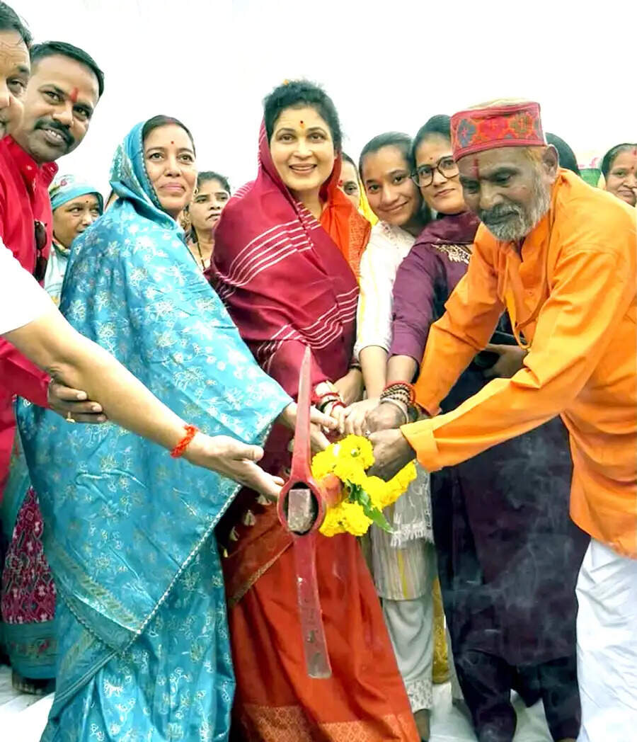 क्षेत्र का समग्र विकास और उन्नत नागरिक सुविधाएं हमारी प्राथमिकता : राज्यमंत्री कृष्णा गौर
