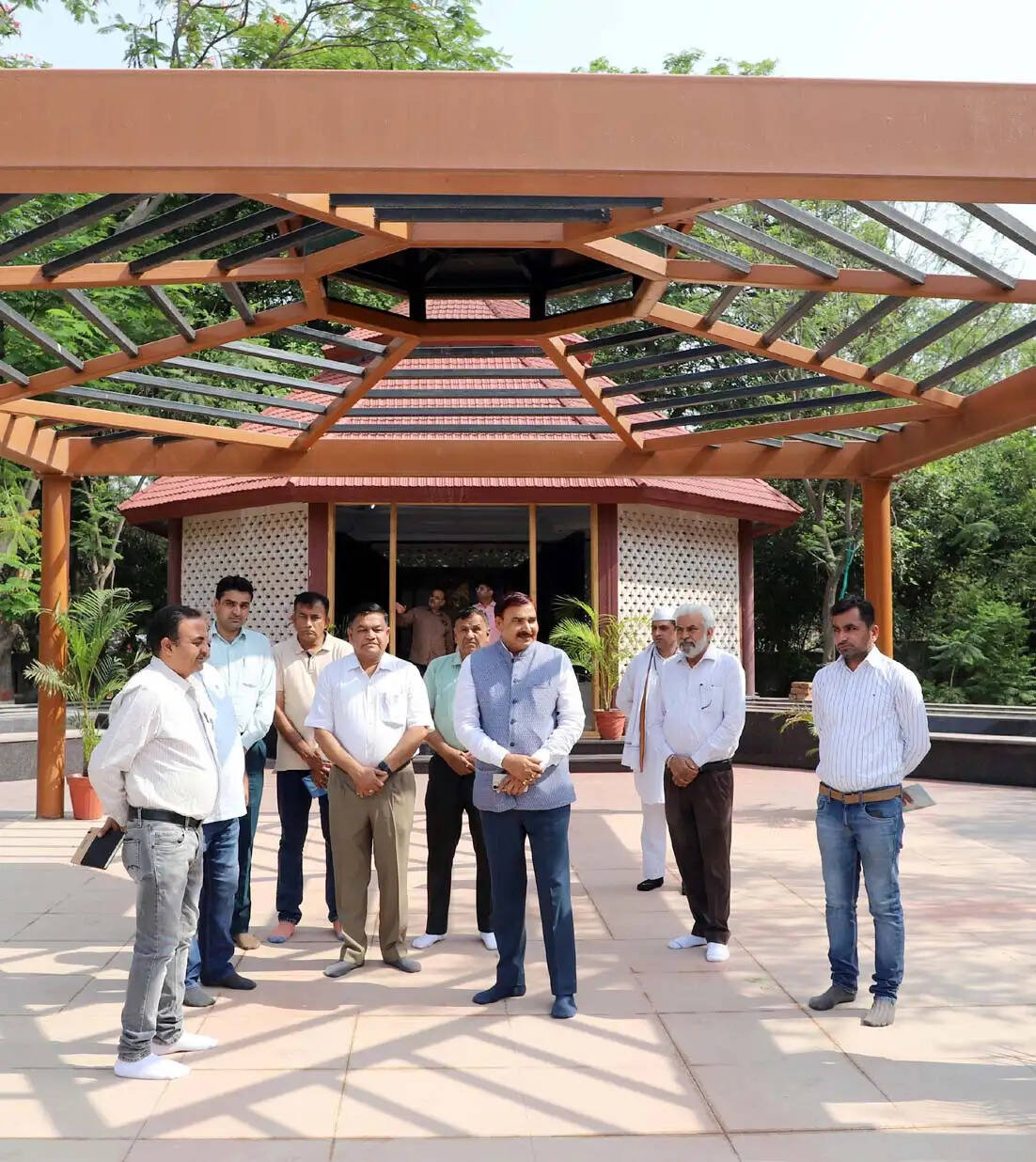 हिसार : नए विद्यार्थियों के प्रवेश से पूर्व निर्माण कार्य पूरे करवाएं जाएं : प्रो. नरसी राम बिश्नोई