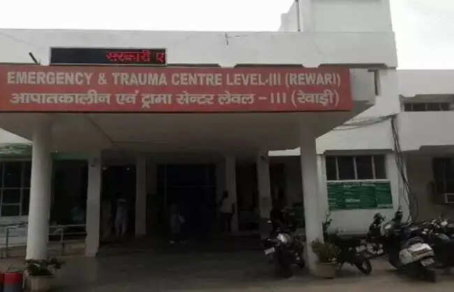रेवाड़ी में ट्रैक्टर की टक्कर से बाइक सवार दो लोगों की मौत