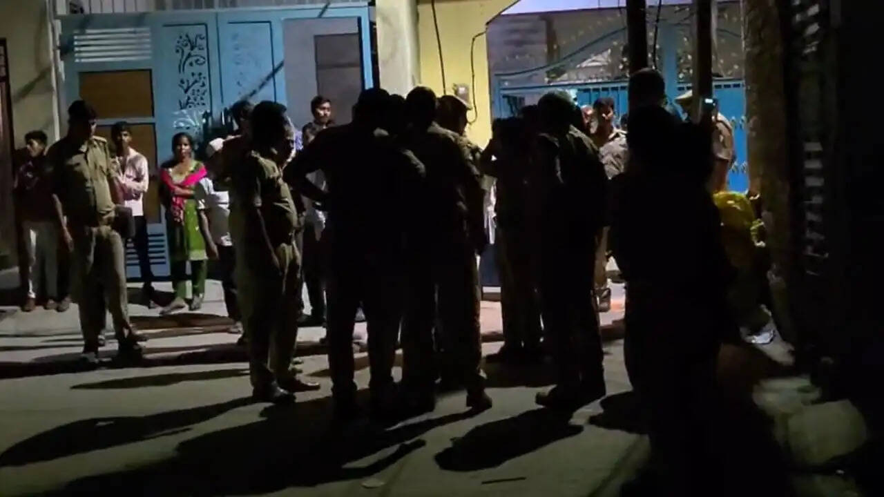 बेवफाई के चलते प्रेमी ने की किन्नर की हत्या, आरोपित की तलाश में पुलिस
