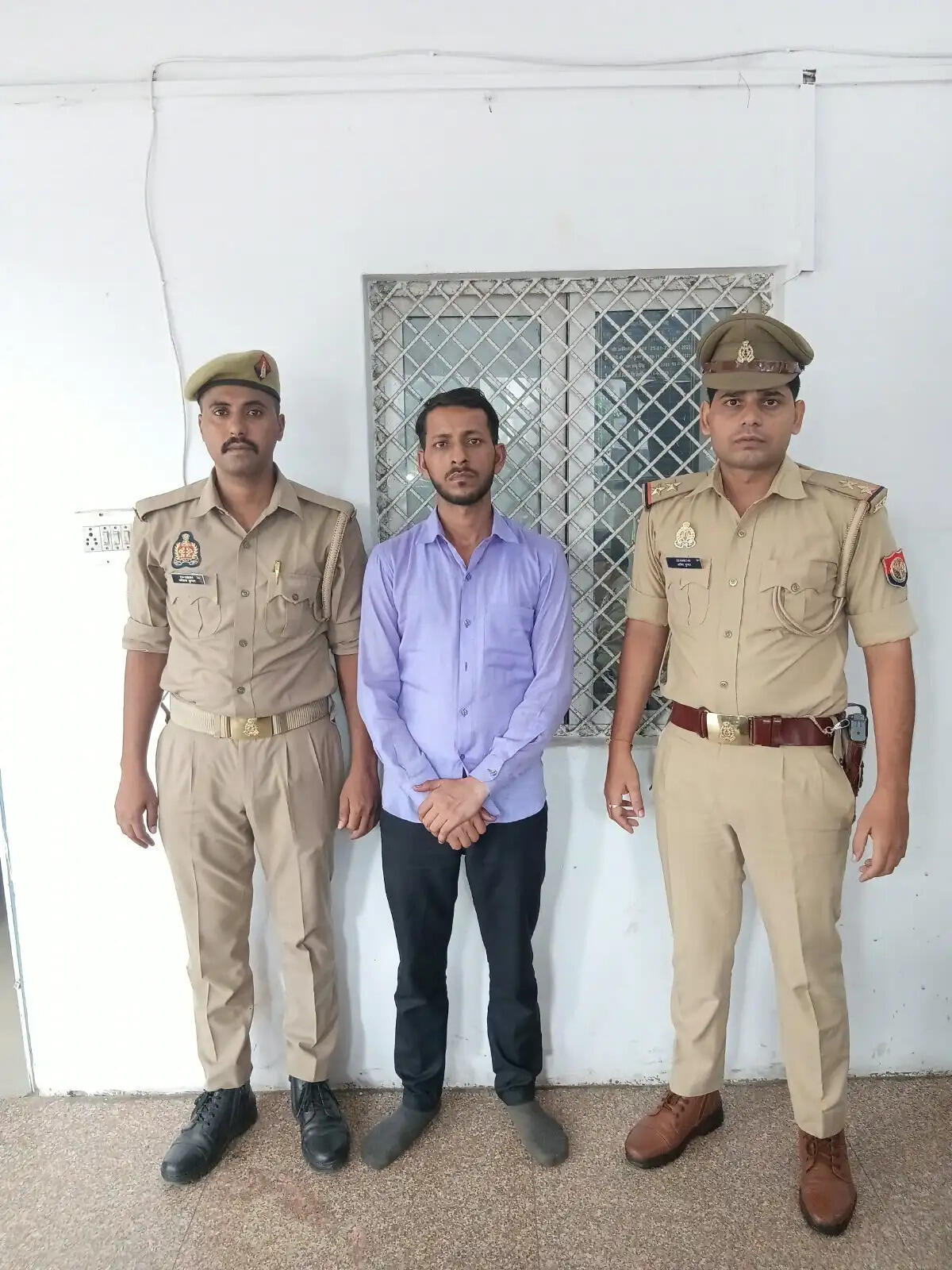 कांशीराम आवास के नाम पर फर्जी अलॉटमेंट लेटर से ठगी, भाई-बहन नोएडा से गिरफ्तार