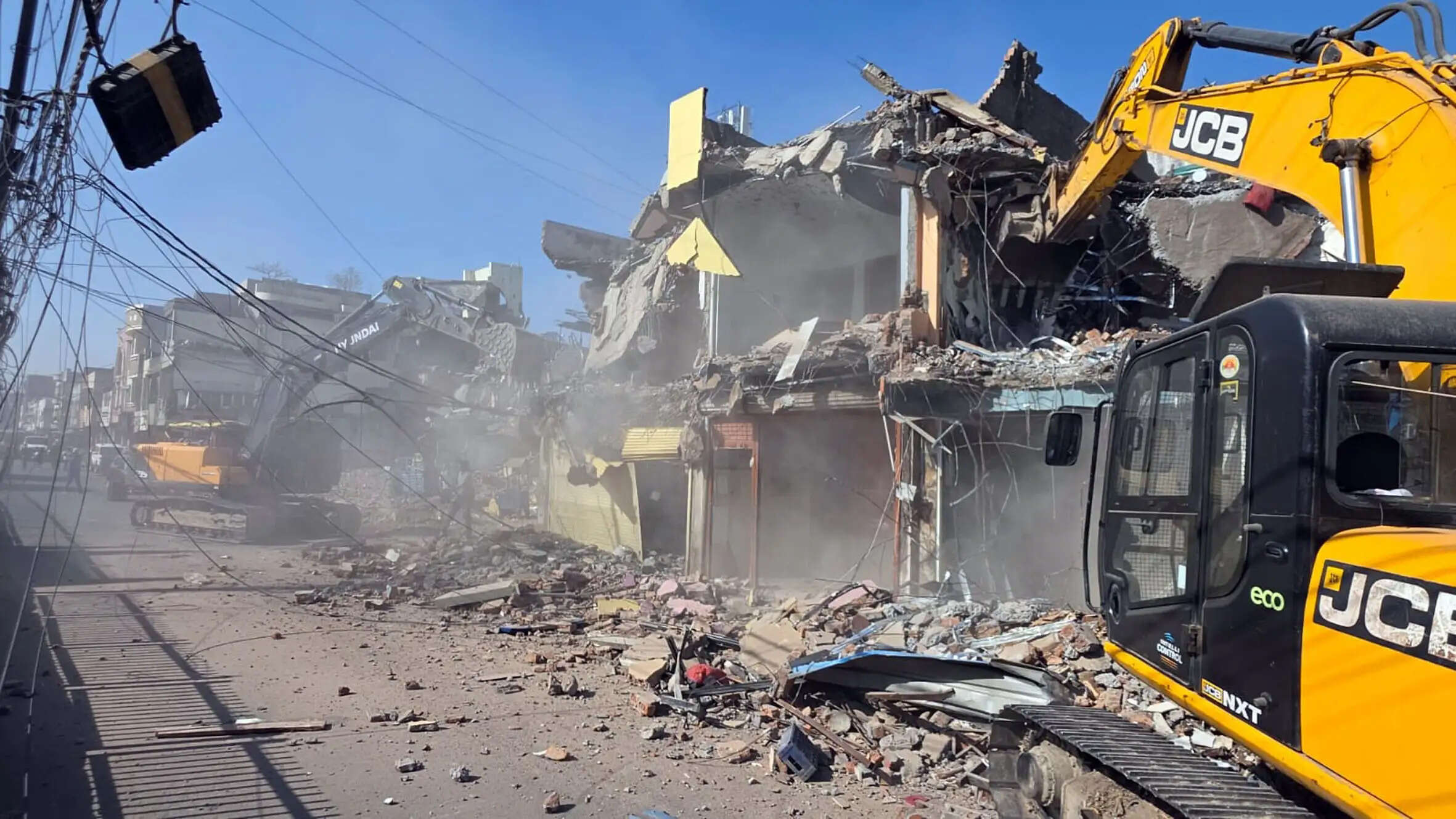 उज्जैन विकास प्राधिकरण ने ढहाए 9 अवैध अतिक्रमण