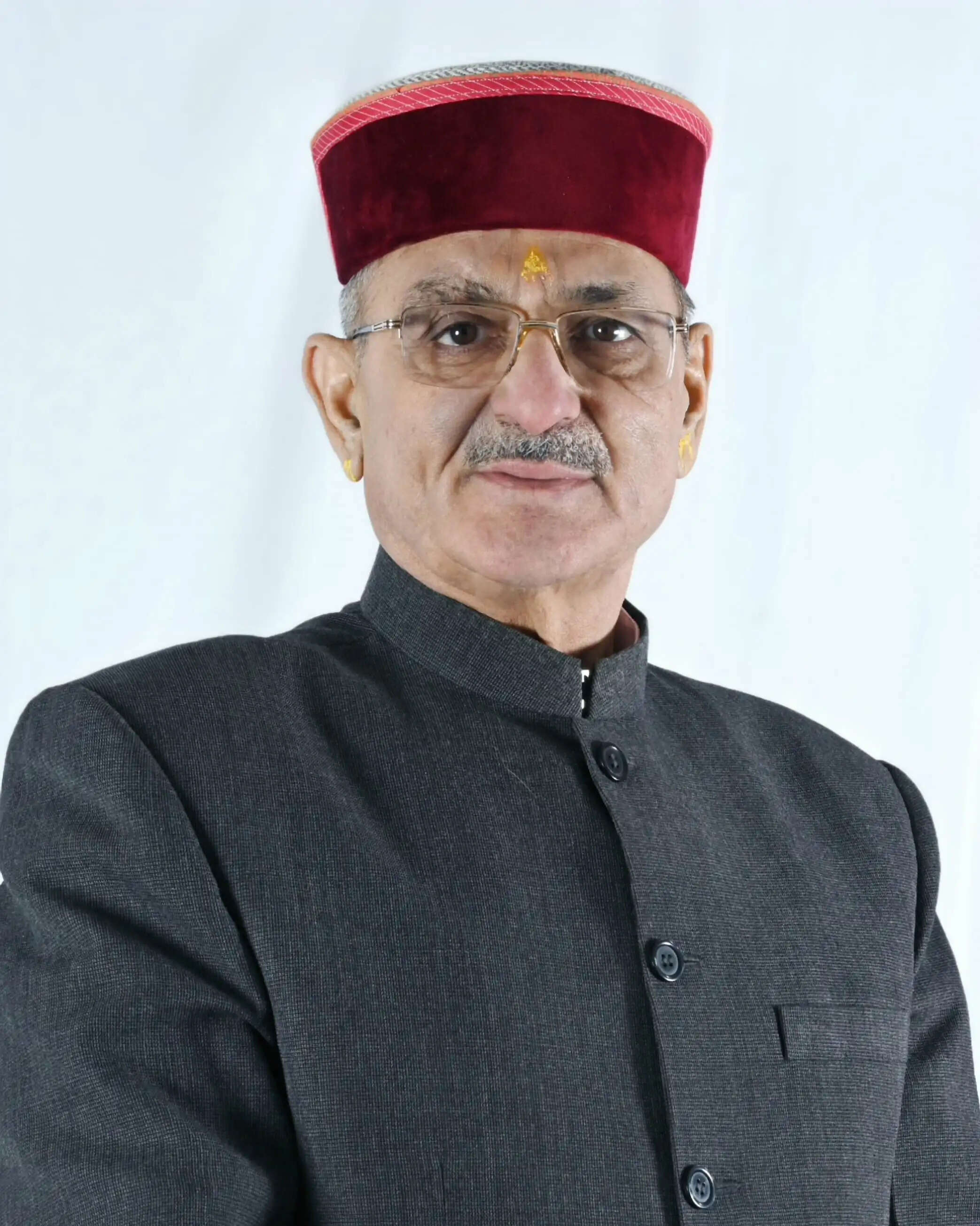 अनुच्छेद 370 हटने से जम्मू-कश्मीर में समानता, विकास और राष्ट्रीय एकीकरण को नई दिशा मिली : राज्यपाल कविंद्र गुप्ता