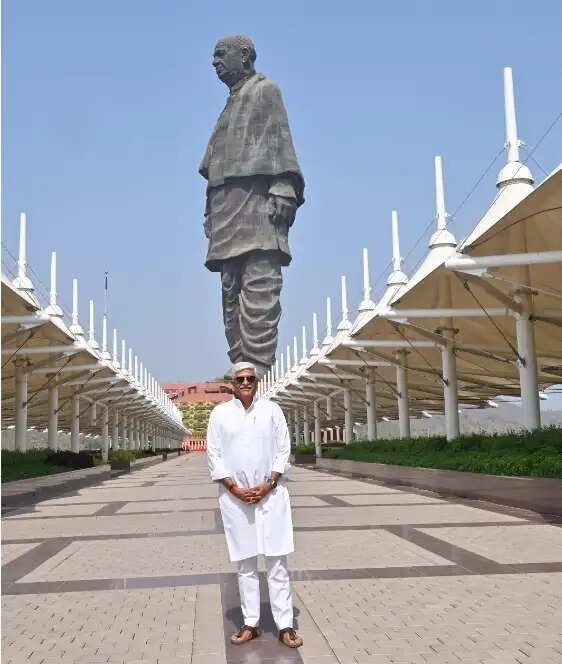 शेखावत और सुरेश गोपी ने किया स्टैच्यू ऑफ यूनिटी का दौरा