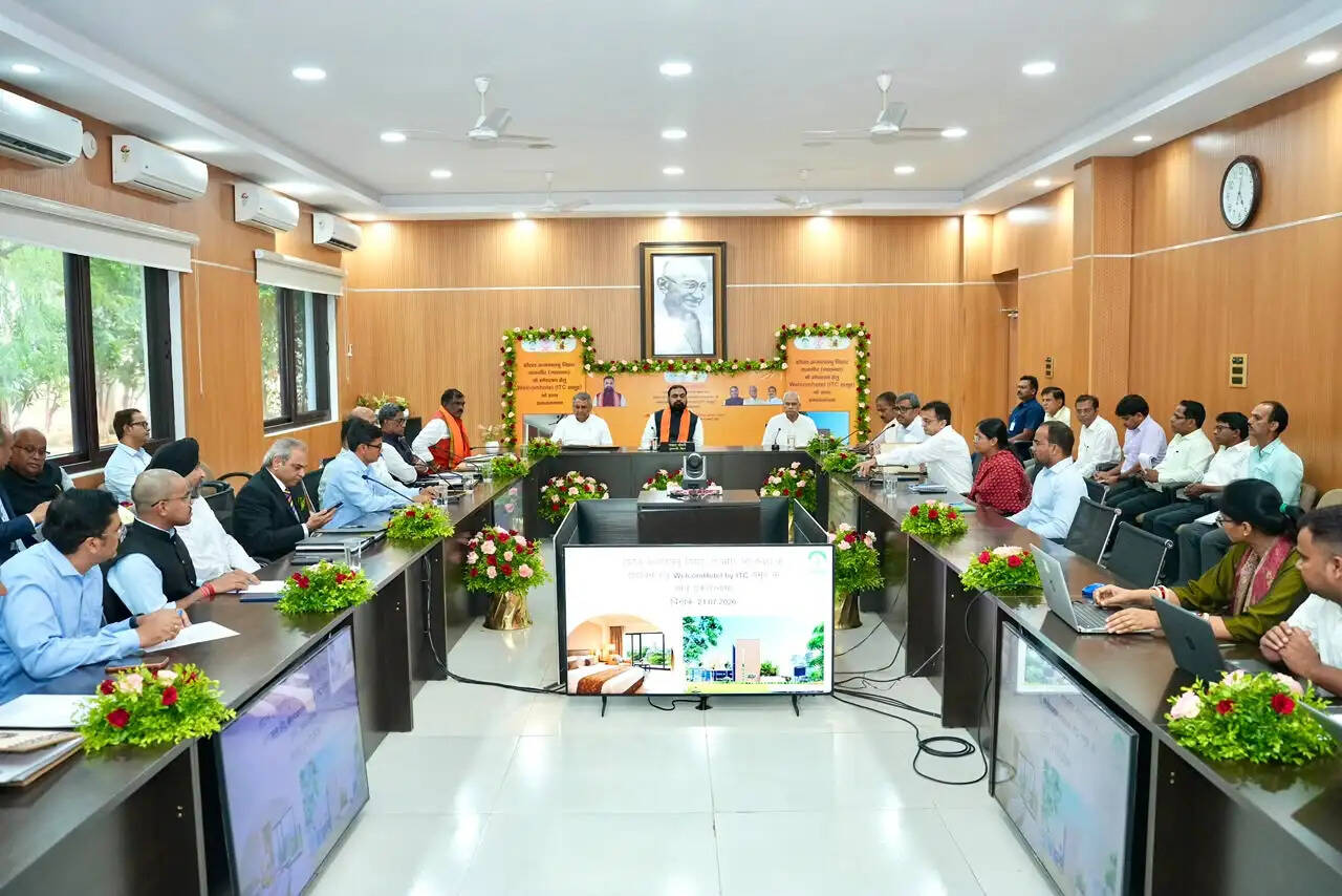 मुख्यमंत्री के समक्ष होटल अजातशत्रु विहार, राजगीर के संचालन हेतु एमओयू पर हुआ हस्ताक्षर