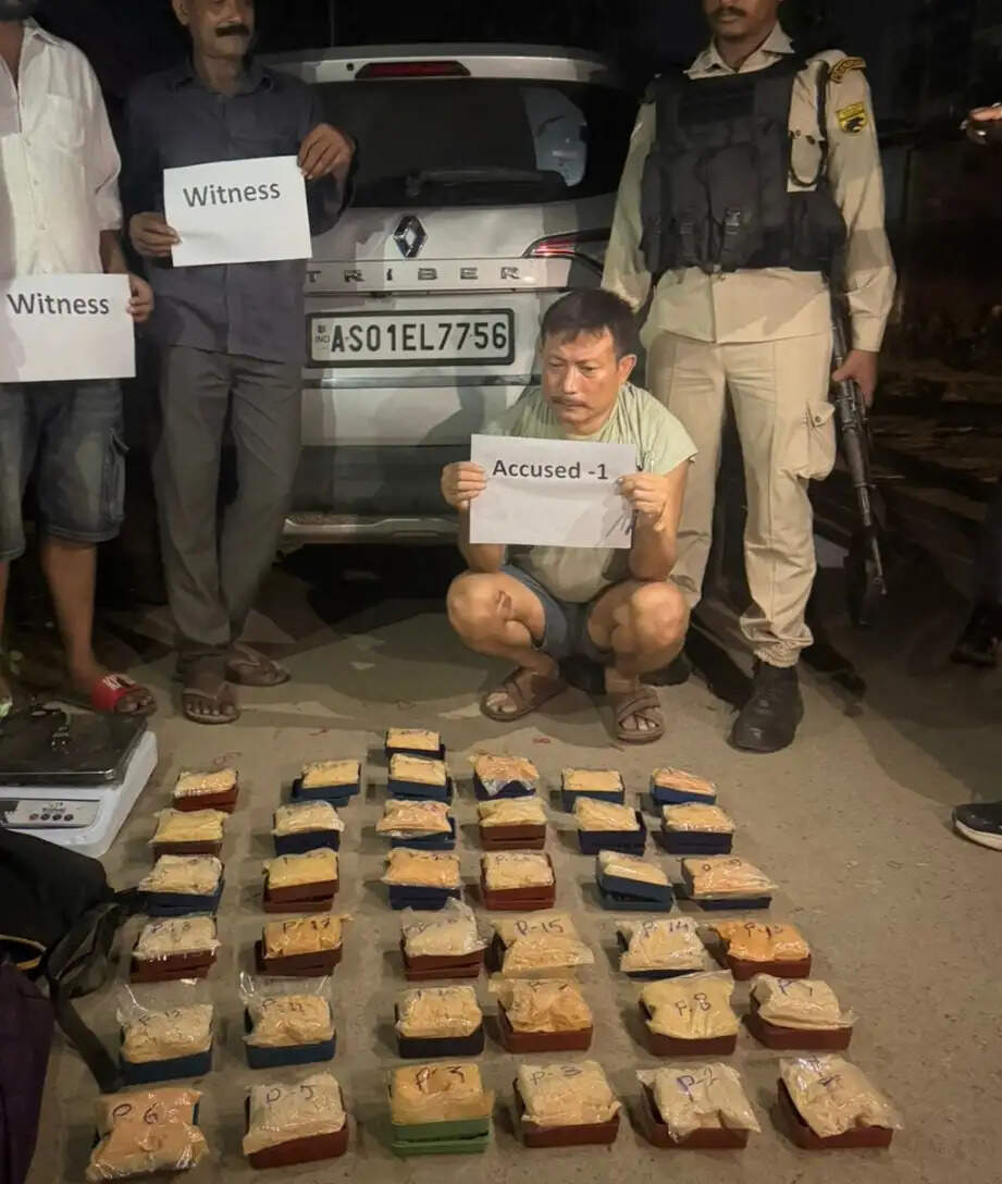 गुवाहाटी में एसटीएफ की कार्रवाई, 397 ग्राम संदिग्ध हेरोइन के साथ तीन ड्रग तस्कर गिरफ्तार
