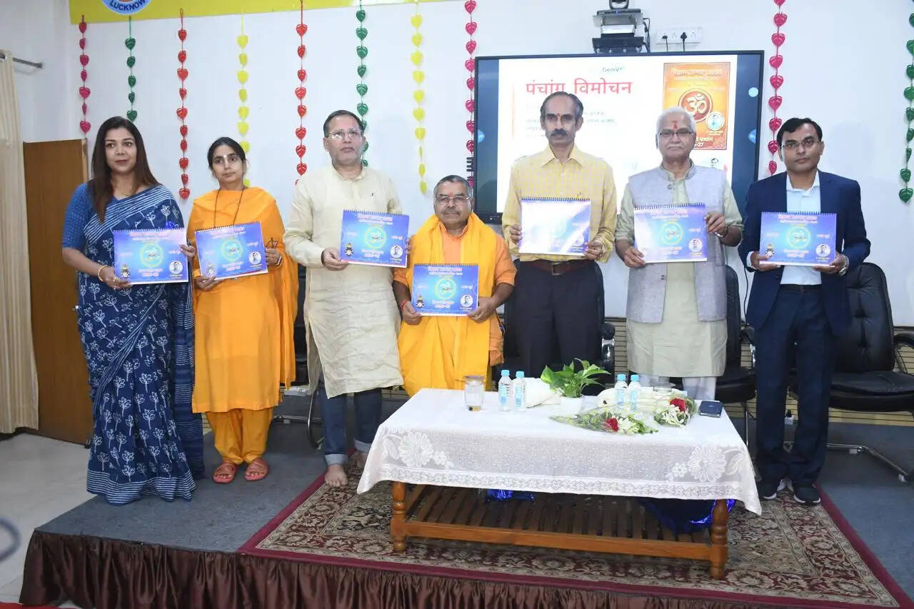 देश के पहले टेबल पंचांग का विमोचन, विद्वानाें ने सराहा