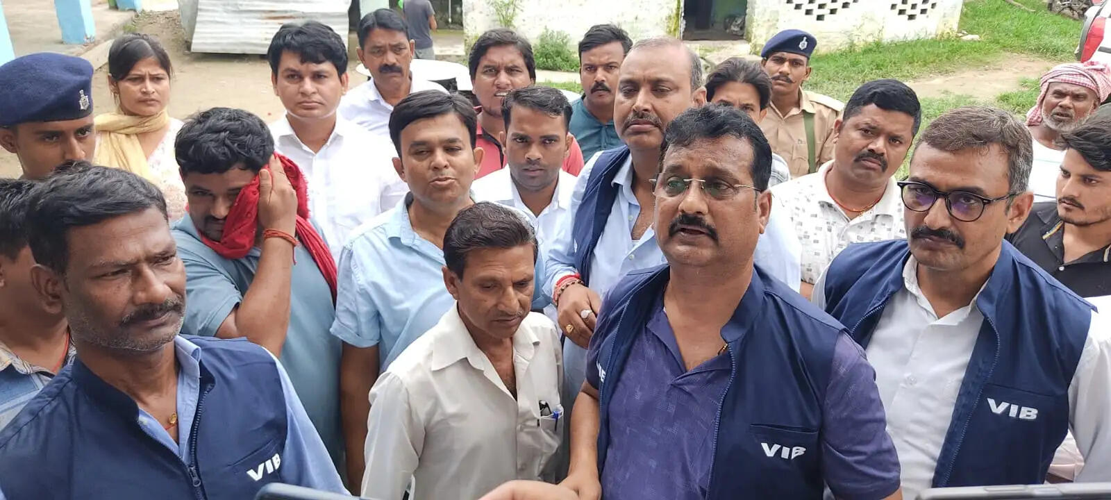 निगरानी के हत्थे चढ़ा डुमरिया का पंचायत सचिव,15 हजार रुपए घुस लेते धराया