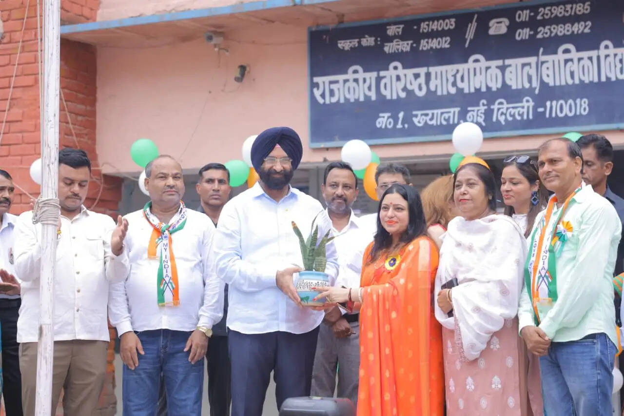 ख्याला के स्कूलों में स्वतंत्रता दिवस समारोह में शामिल हुए मनजिंदर सिंह सिरसा
