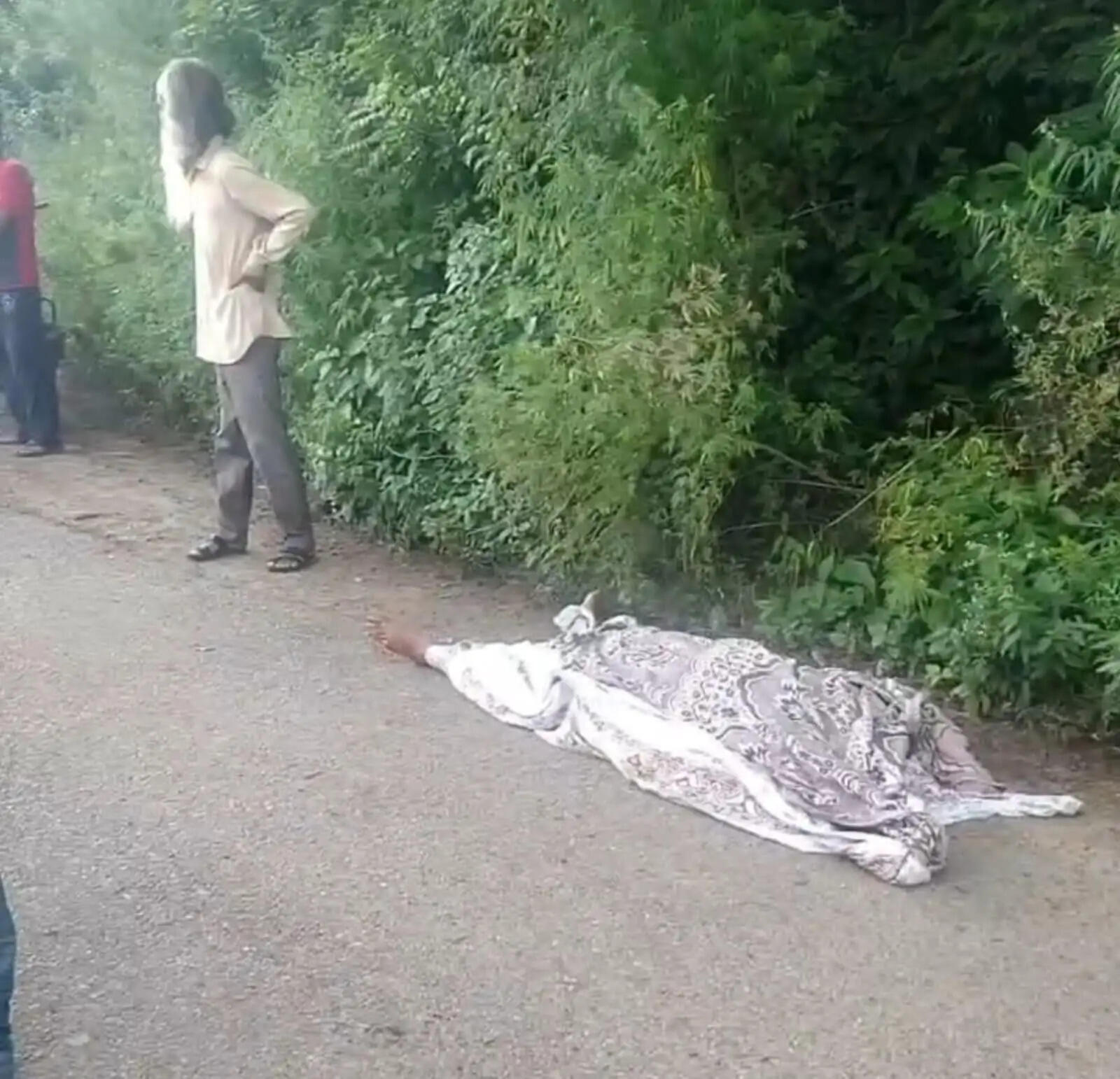 हिमगिरी एक्सप्रेस की चपेट में आने से व्यक्ति की मौत