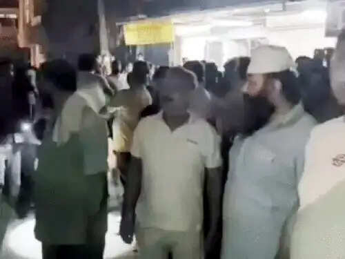फरीदाबाद : प्रिंटिंग प्रेस में लगी आग, लाखों का नुकसान