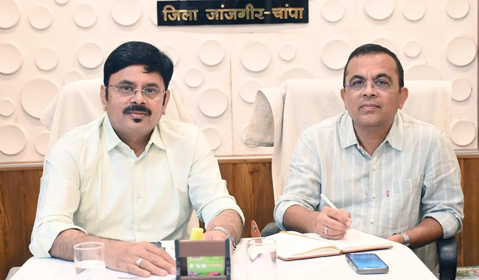 आगामी खरीफ सीजन की तैयारियों को लेकर मार्कफेड प्रबंध संचालक&nbsp; जितेन्द्र शुक्ला ने ली बैठक