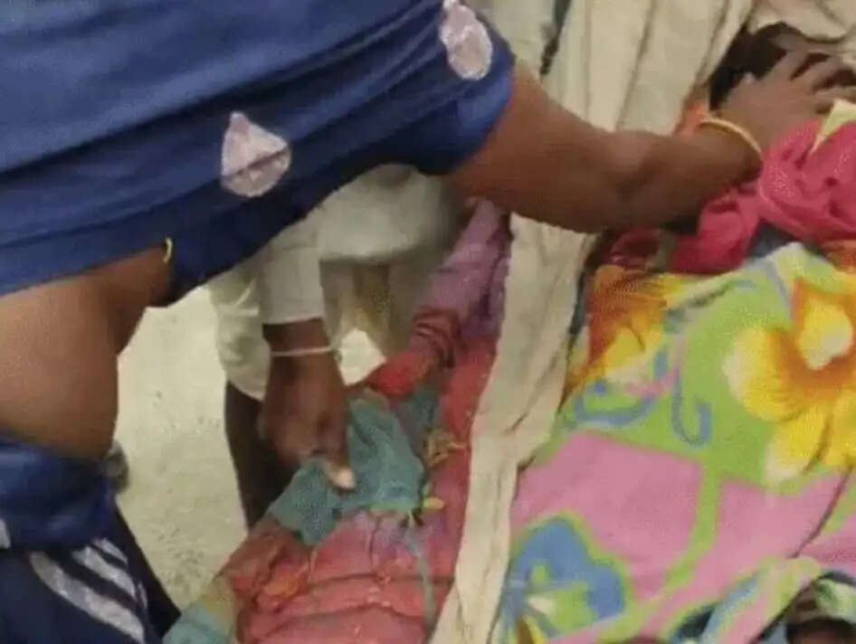 राजगढ़ः पेड़ पर लटका मिला 28 वर्षीय महिला का शव, पिता ने लगाया हत्या का आरोप