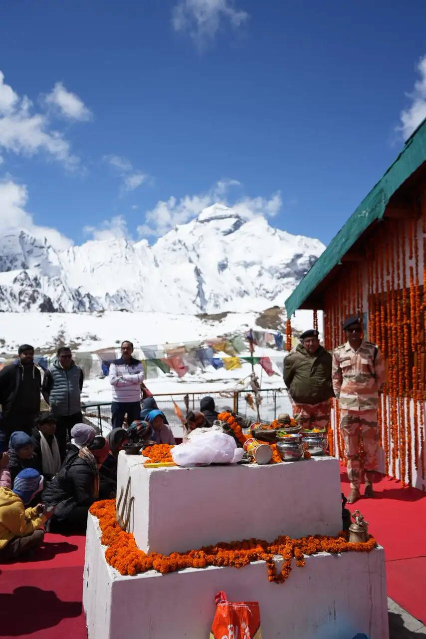 आदि कैलाश–ओम पर्वत दर्शन यात्रा बनी सीमांत क्षेत्र की नई ताकत, आस्था के साथ रोजगार और पर्यटन
