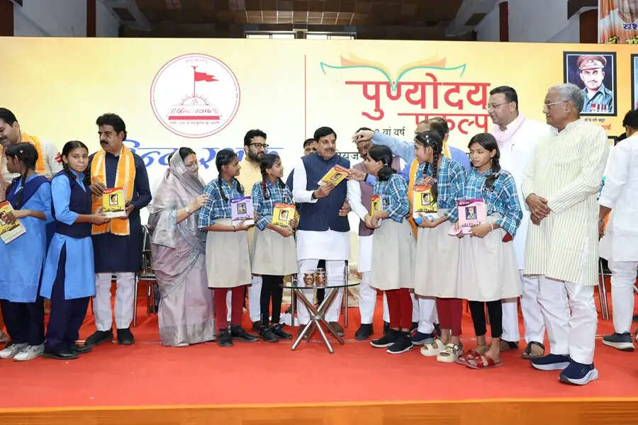 स्कूली शिक्षा में ड्रॉप-आउट दर हुई शून्य, हमारे सांदीपनि विद्यालय मॉडल की देश में हो रही है सराहना : मुख्यमंत्री डॉ. यादव