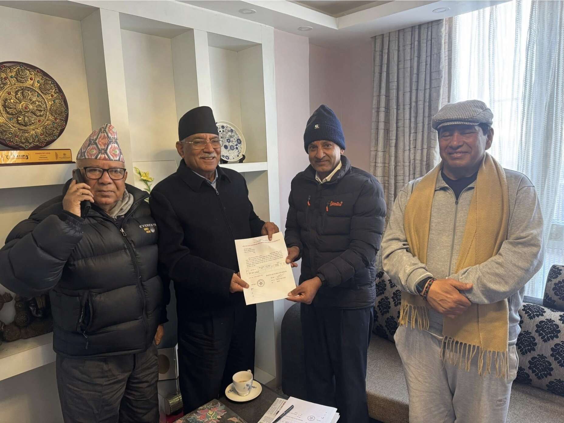 राष्ट्रीय सभा चुनाव: ओली और देउवा से तालमेल न होने पर प्रचंड ने सभी 18 सीटों पर उतारे उम्मीदवार