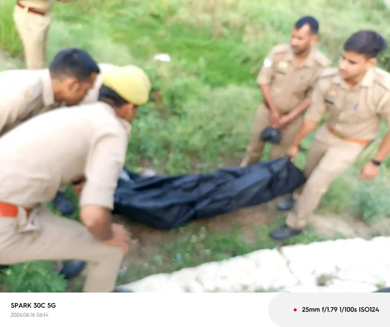अमेठी में संदिग्ध परिस्थितियों में मिला युवक का शव
