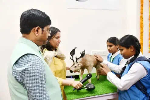 इलाहाबाद संग्रहालय में दिव्यांगजन बच्चों के लिए ‘अनुभव वीथिका’ का उद्घाटन