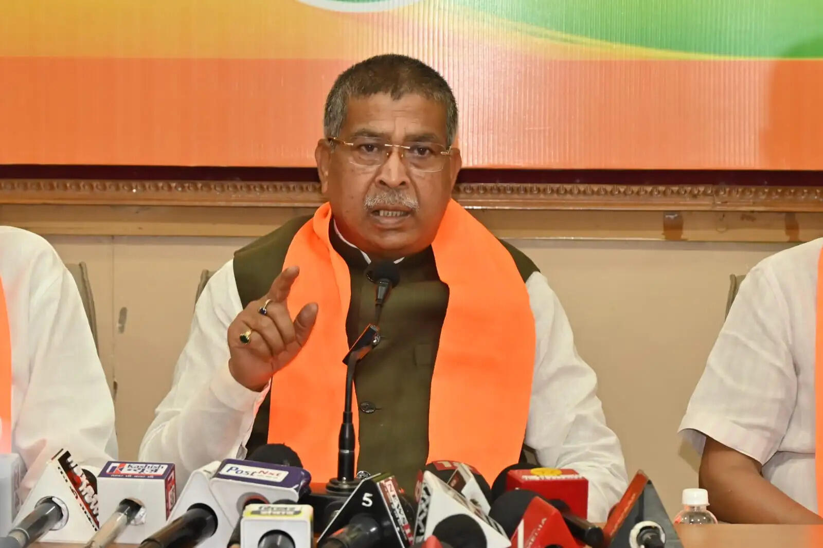 कांग्रेस लोकतांत्रिक और संवैधानिक प्रक्रियाओं में बाधा डालने की कर रही कोशिश : आदित्य साहू