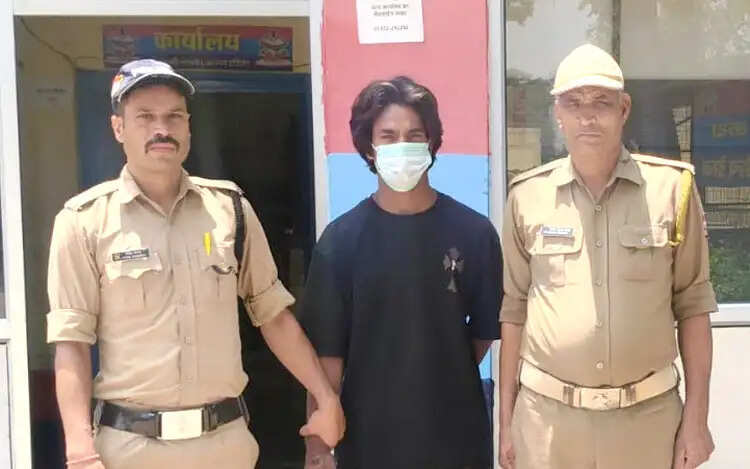 पेट्रोल पंप लूटकांड का एक आरोपित गिरफ्तार, लूटी गई रकम का हिस्सा बरामद