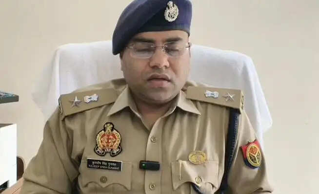 मुठभेड़ में गोली लगने से अपराधी घायल, चार गिरफ्तार
