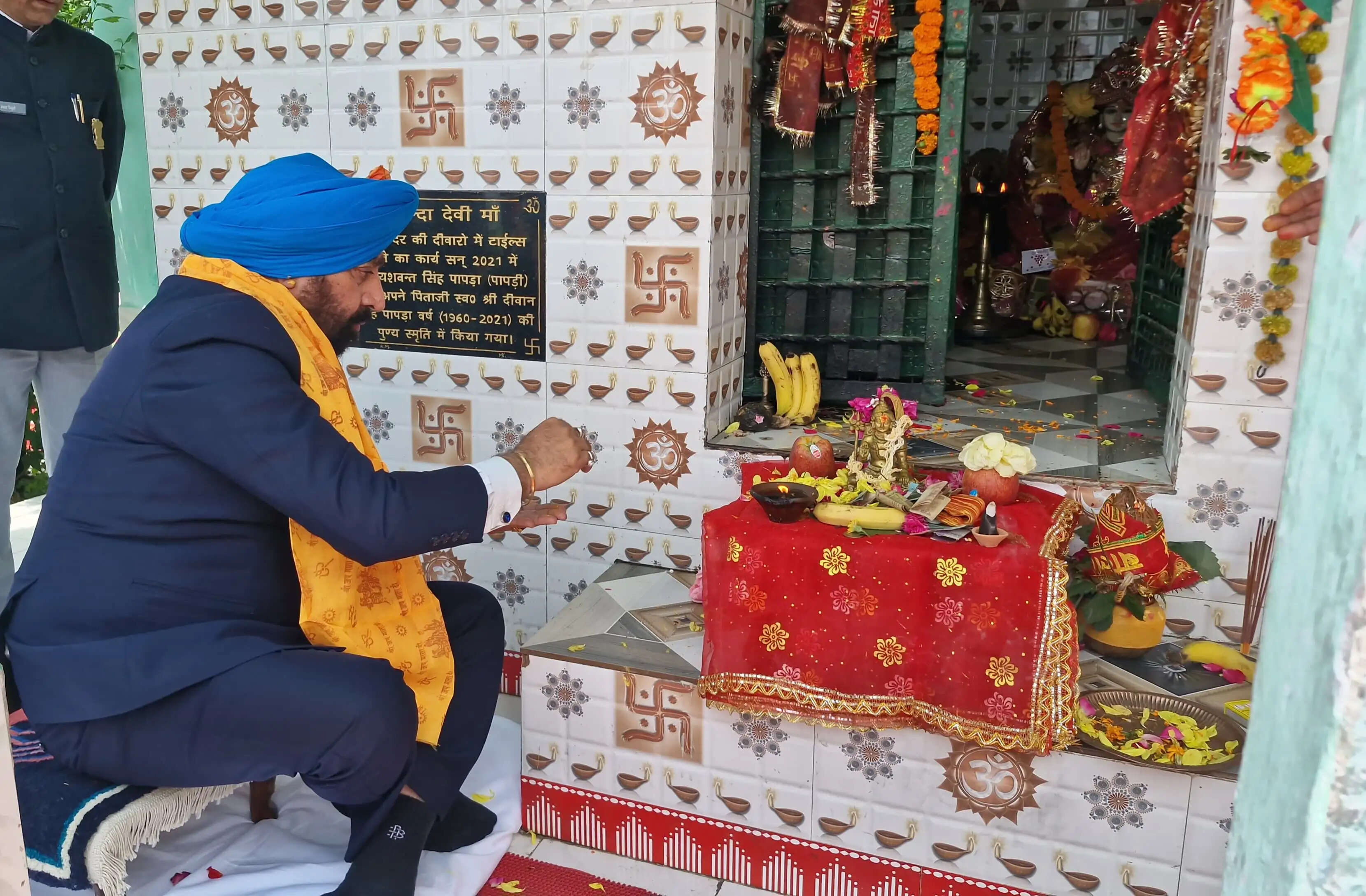 राज्यपाल ने प्रसिद्ध नंदा देवी मंदिर में की पूजा-अर्चना