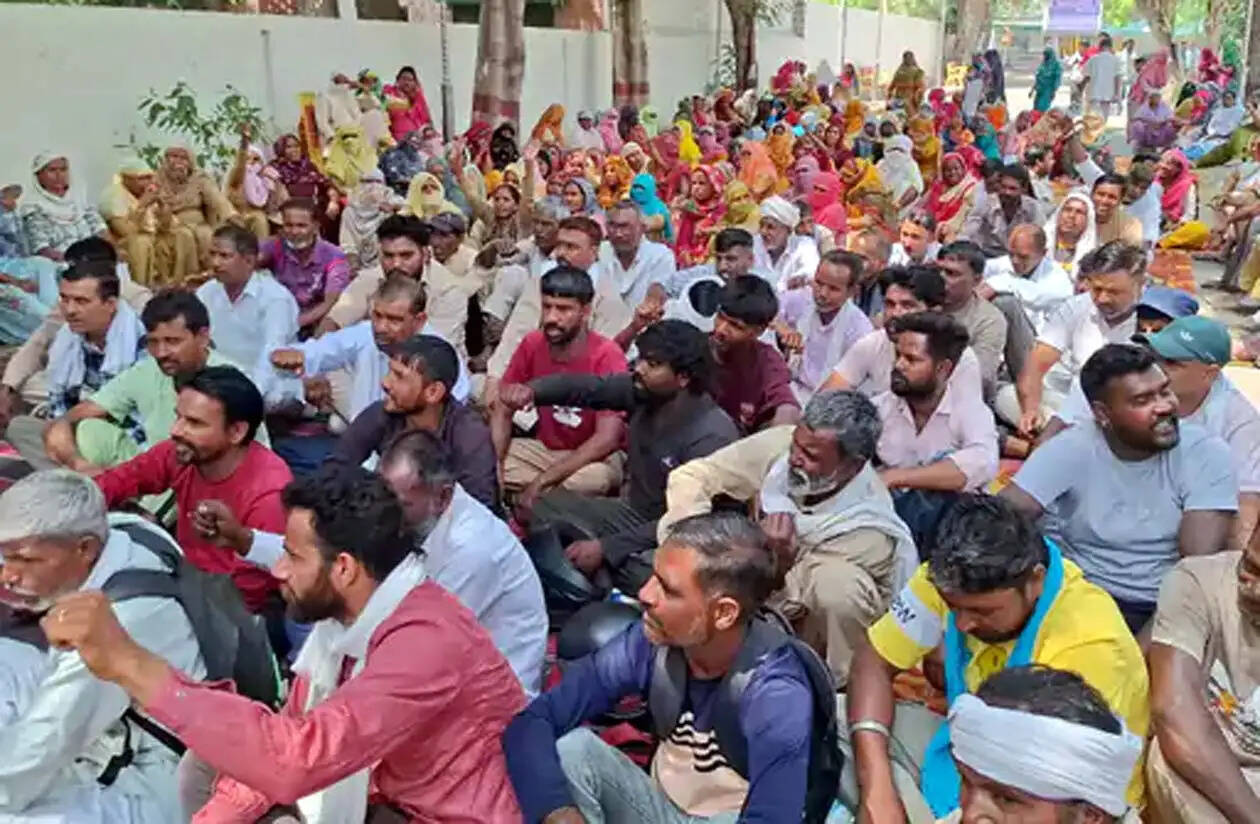 हिसार में हड़ताल पर गए पालिका कर्मी, कामकाज प्रभावित